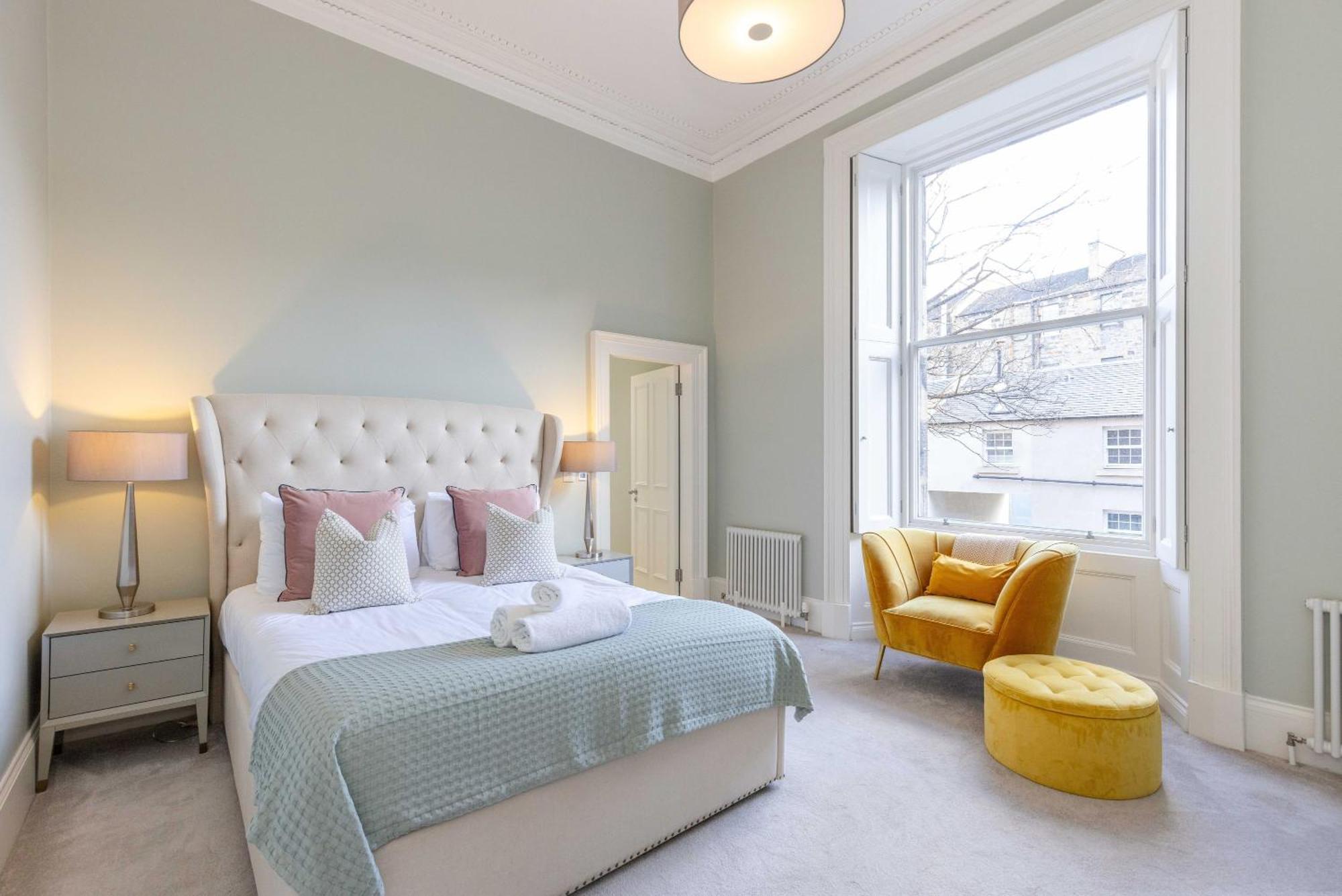 Dragon Suites - Alina Suite - 1 Bed City Centre Luxury Apartment Edimburgo Esterno foto